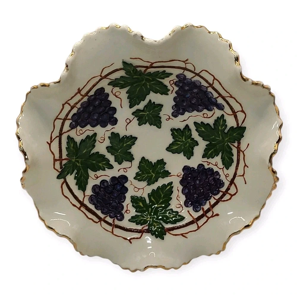 Hand Painted Bowl Raised Grapes Scalloped Leaf Vines Candy Dish Signed‎ SEE
